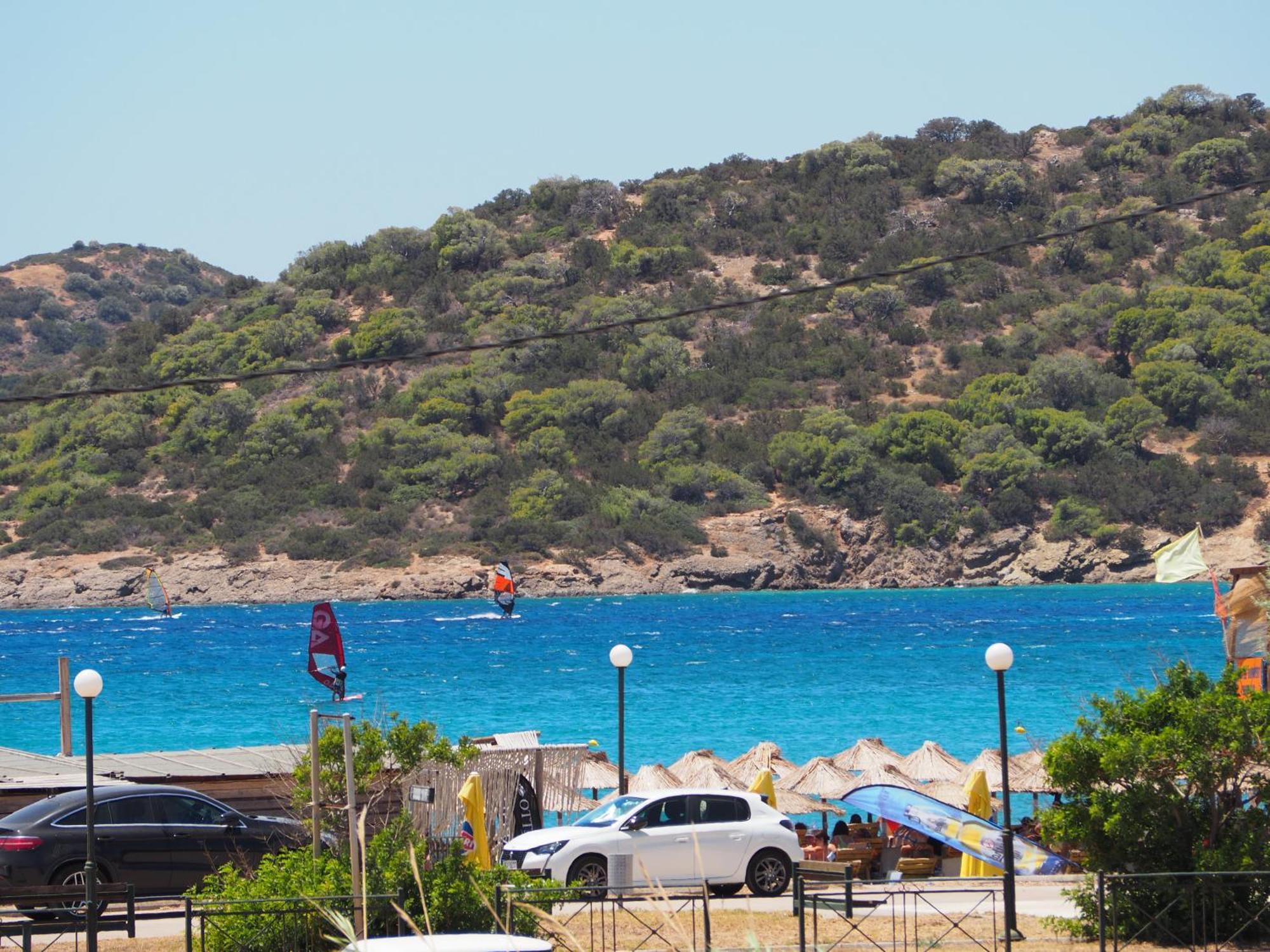 Golden Sand Suites Anavyssos Exterior foto